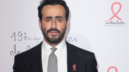 GALA VIDEO - “Je les aurai à vie” : Jonathan Cohen cash sur ses “complexes physiques”