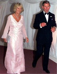 PHOTO Un homme dit être le fils caché du prince Charles et Camilla et avoir de quoi le prouver !