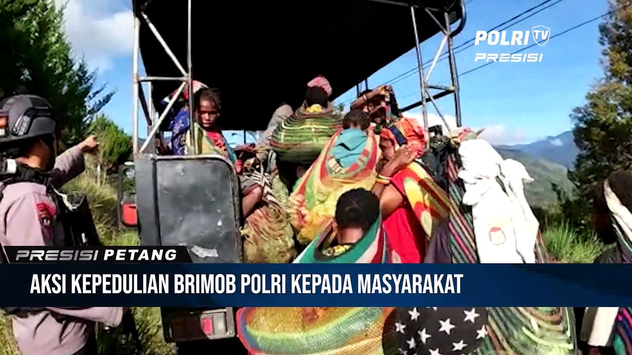 Aksi Kepedulian Brimob Polri Antar Mama-Mama Membawa Dagangan ke Pasar