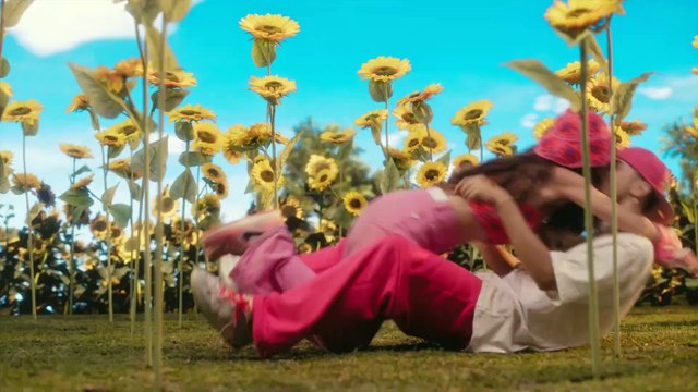 Perfecta : el videoclip de la canción que Rusherking le dedicó a la China Suárez