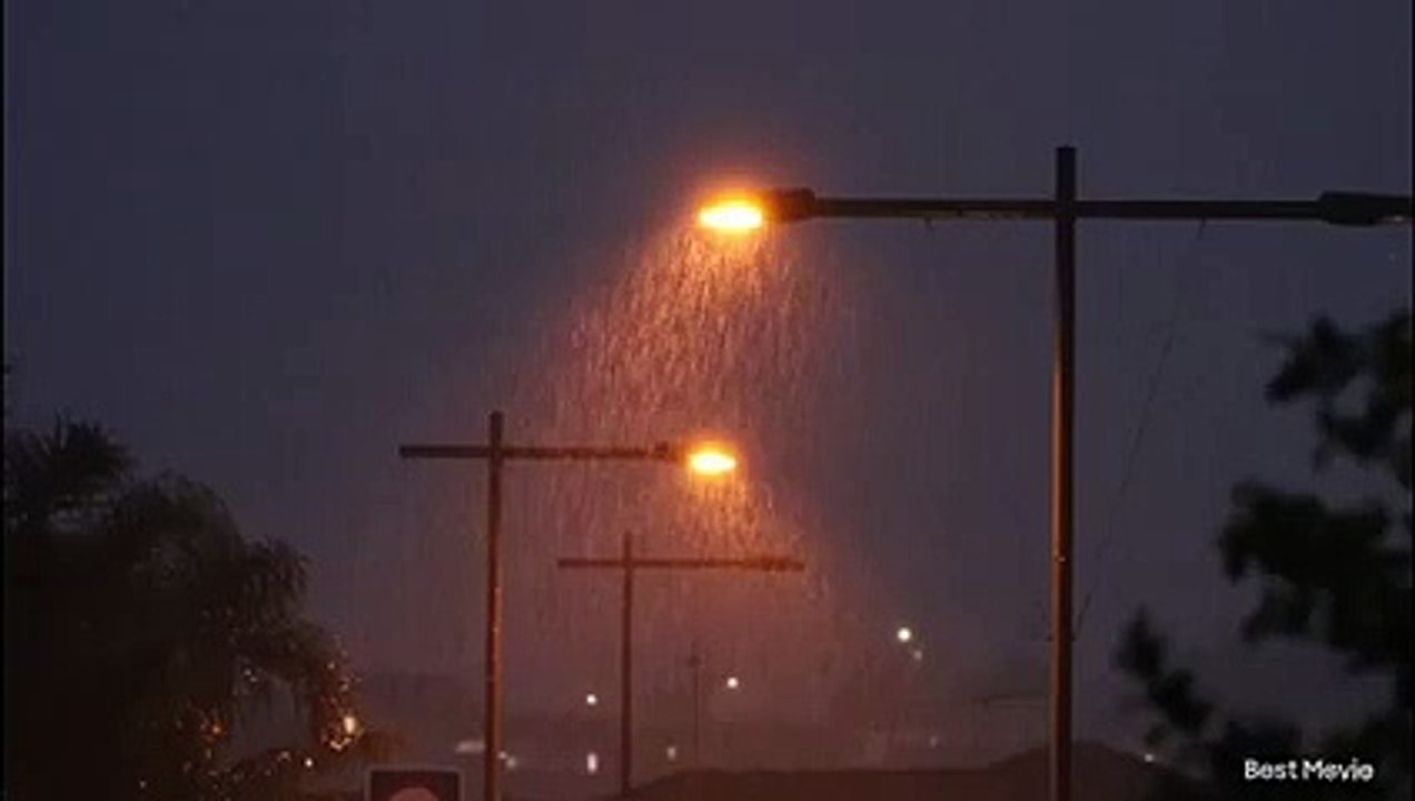 Sleep Instantly Within 3 Minutes with Heavy Rain in the City 2022