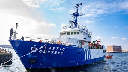 Une expédition contre le plastique : à bord du bateau de Plastic Odyssey