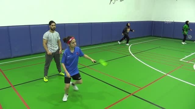 KASTAMONU - Milli para badmintoncu Tuğçe Çelik, Dünya Şampiyonası'nda kürsüye çıkmayı hedefliyor