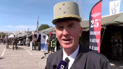 Le village des armées : l'un des "stands" les plus impressionnants de la Foire de Marseille