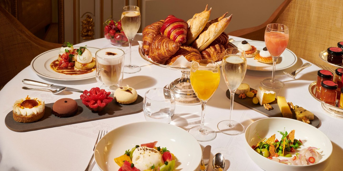 Brunch Hôtel Plaza Athénée (Paris) - OuBruncher