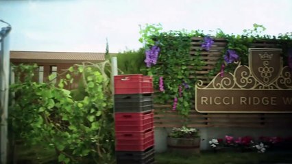 Une Américaine à Paris Bande-annonce (RU)