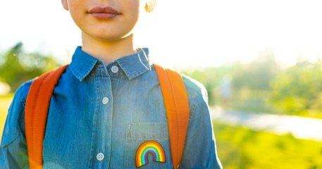 Le Conseil d'État autorise les élèves transgenres à choisir et porter leur prénom d'usage à l'école