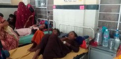 बेकाबू बुखार : एक बेड पर दो-दो बच्चे भर्ती, अस्पताल के गलियारों में लगाने पड़े बेड