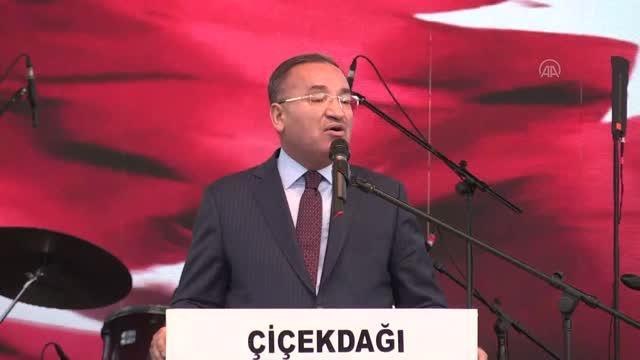 Kırşehir haberi! Bakan Bozdağ Kırşehir'in Çiçekdağı ilçesinde toplu açılış ve temel atma törenine katıldı