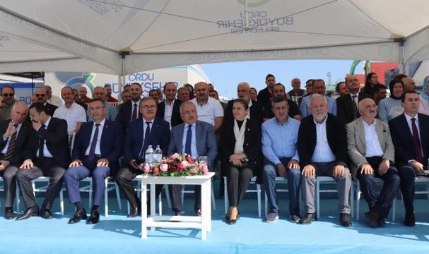 Ordu haber... Ünye Limanı'ndan Rusya'ya Ro-Ro gemisiyle ilk sebze ve meyve ihracatı gerçekleştirildi