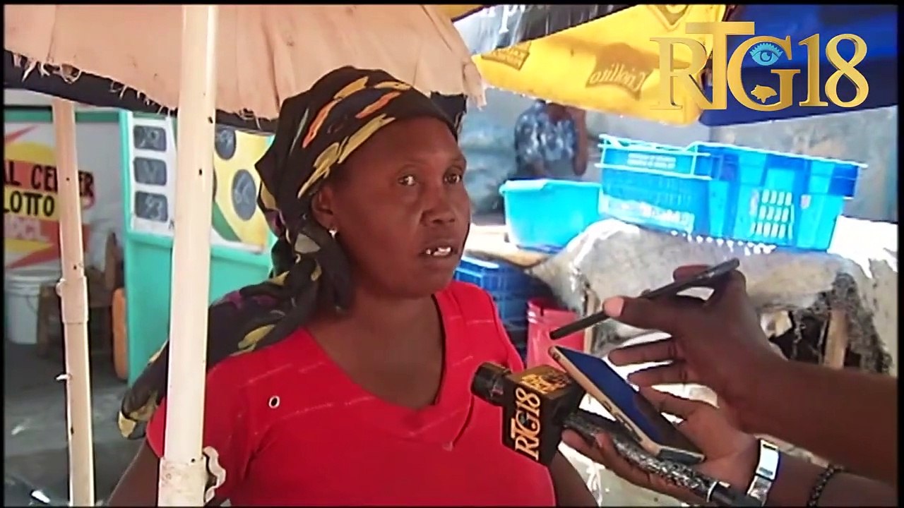 Plizyè machann mache Salomon denonse otorite yo di ki pa fè anyen pou amelyore kondisyon lavi yo.