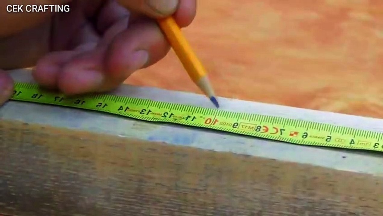 Ide kreatif 12 !! how to make holes in wood easily