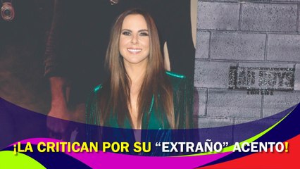 Kate del Castillo conduce los Billboard 2022 con extraño acento y las redes estallan