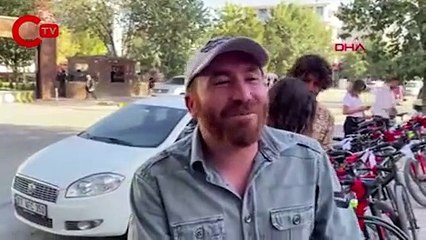 Bisikletle tanişti, bisikletle evlendiler