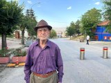 Dünya Yaşlılar Günü'nde ileri yaştaki vatandaşlara 'kapalı cadde' eziyeti