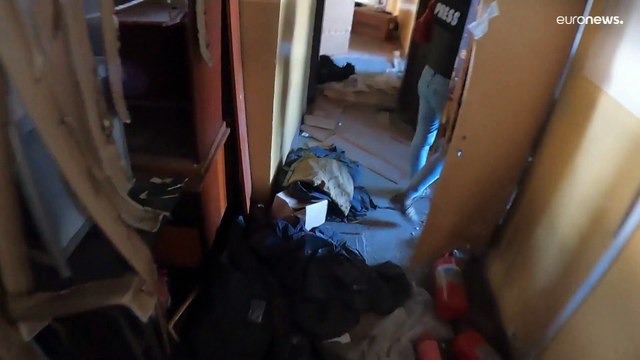 Ukraine war: Russian troops 'encircled' as Ukraine 'poised to retake' Lyman, and other key stories