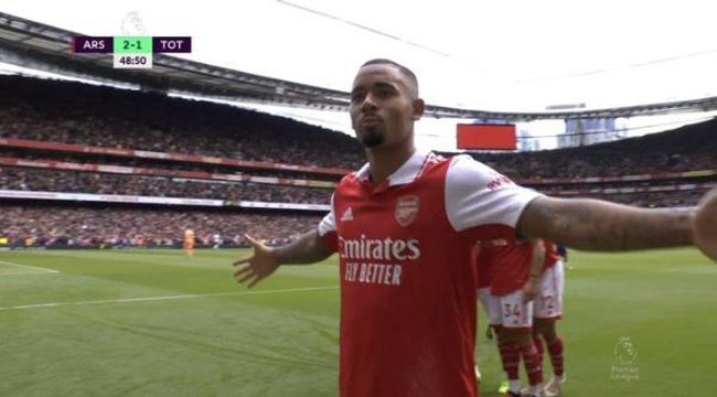 Goal! Gabriel Jesus 49'