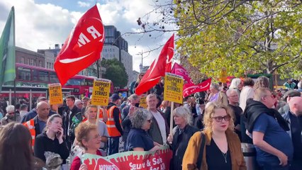 Protestos em Londres contra o elevado custo de vida