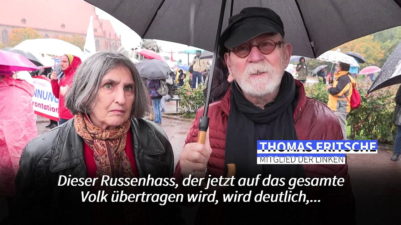 Netzwerk-Friedenskooperative-Demo in Berlin: "Verhandeln statt Schießen"