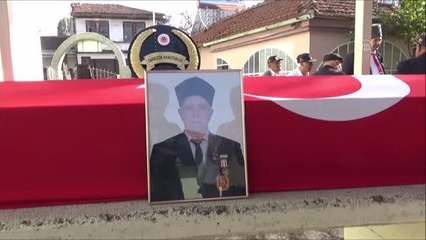 Hayatını kaybeden Kıbrıs gazisi son yolculuğuna uğurlandı