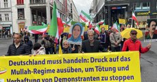 Almanya'nın çeşitli kentlerinde İran'daki protestolara destek gösterileri yapıldı