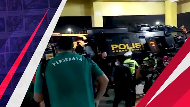 Arema FC Dipecundangi Persebaya, Aremania Ngamuk di Kanjuruhan