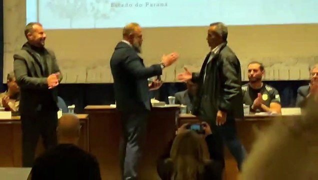 Policial civil aposentado, José Edson Neres recebe homenagens pelos 30 anos de atuação