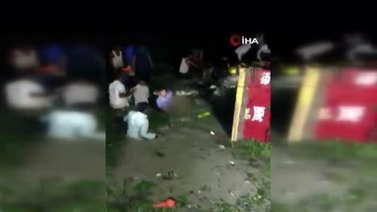 Son dakika haberi: Hindistan'da traktör gölete düştü: 22 ölü