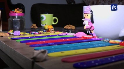 منى رضائي.. طفلة سورية تصنع الإكسسوارات الفنية يدويا