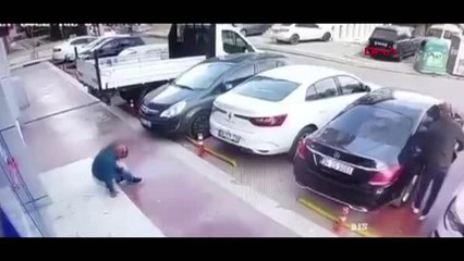 Son dakika haber... SANCAKTEPE'DE SALDIRIYA UĞRAYAN MHP İLÇE BAŞKAN YARDIMCISI ÖLDÜ