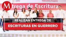 Entrega gobernadora Evelyn Salgado 371 escrituras a familias de colonias en Acapulco