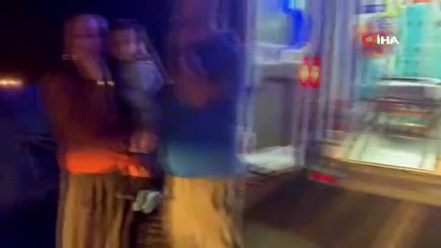 Şanlıurfa'da yolcu otobüsü ve kamyonet şarampole devrildi, 25 kişi yaralandı