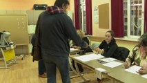 الناخبون في بلغاريا يصوتون في رابع انتخابات عامة خلال أقل من عامين