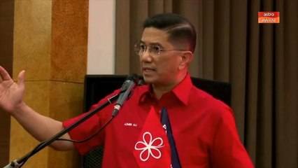 Kalau tak keluar mengundi yang untung UMNO dan BN - Azmin