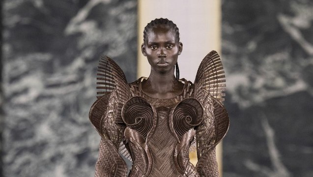 Défilé Balmain Prêt-à-porter Femme Printemps-Eté 2023