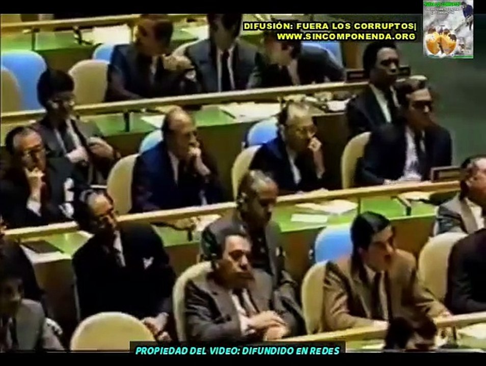 QUÉ DIFERENCIA ENTRE UN LÍDER ESTADISTA QUE HABLA SIN PAPEL Y OTROS QUE VAN A LEER Y TERMINAN EN SILENCIO Y RISOTADAS.