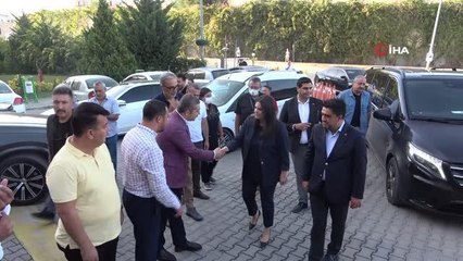 Son dakika haber! Sarıeroğlu, terör saldırısında yaralanan polis memurunu ziyaret etti