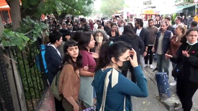 Kadınların Ankara’daki MAHSA AMİNİ Protestosuna Polis İzin Vermedi, 5 Kadın Gözaltına Alındı