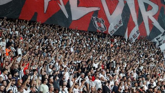 Beşiktaş-Fenerbahçe derbisinde Mansur Yavaş sürprizi! Adı Cumhurbaşkanı adaylığı için geçiyordu, taraftar büyük ilgi gösterdi