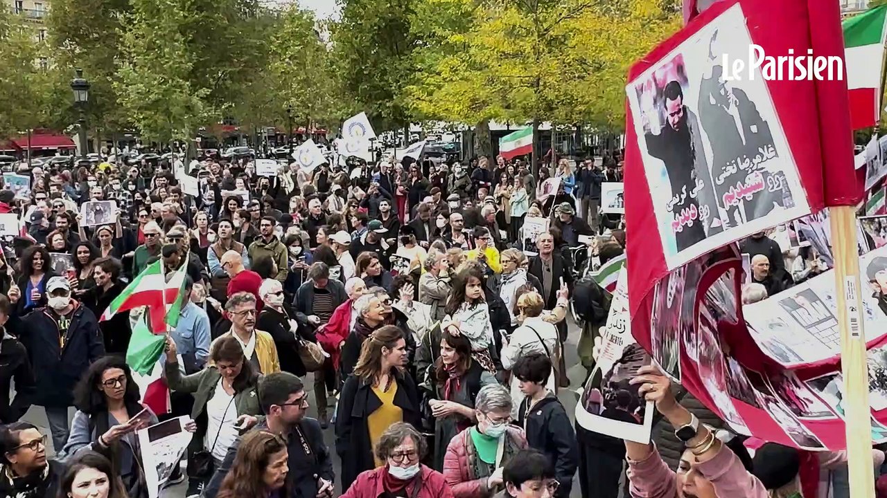 Sandrine Rousseau huée à la manifestation en soutien aux Iraniennes  à Paris