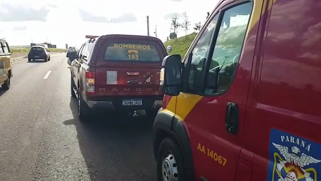 Duas mulheres ficam feridas em capotamento na PRc-467