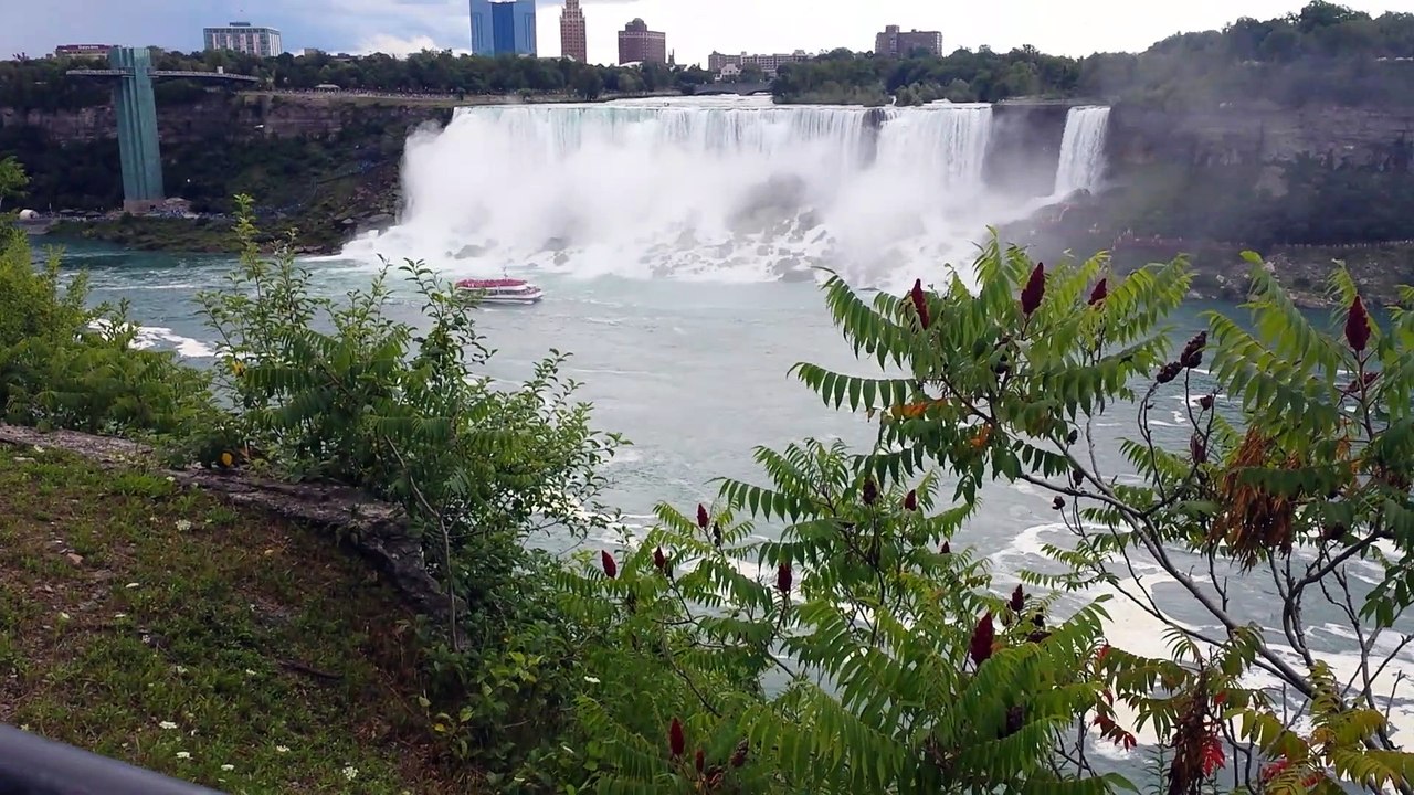 Waterfall vapor