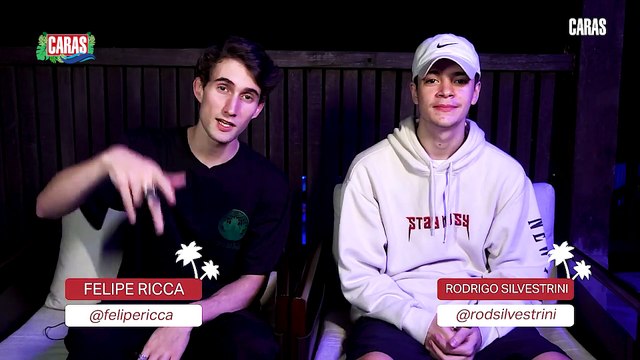 Banda Cai Sahra brinca na Ilha de Caras