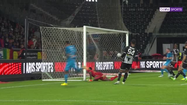 Marseille keep up impressive start with win at Angers