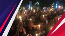 Aksi Solidaritas Suporter Gelar 1.000 Lilin di SUGBK untuk Tragedi Kanjuruhan
