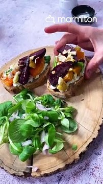 Tartines aux légumes rôtis au miel et aux éclats de châtaigne