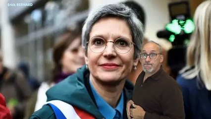 A propos de Sandrine Rousseau (EELV)