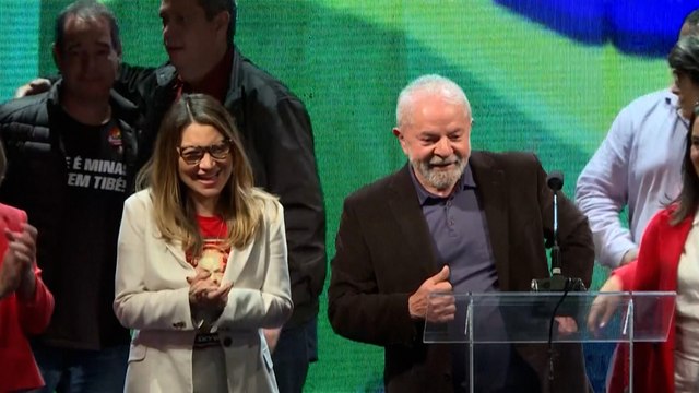 Présidentielle au Brésil : Lula en tête, talonné par Bolsonaro