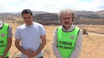 Kahramanmaraş haberleri | Nurhak'ta Tarım Arazilerinin Ortasında İşleyen Maden Eleme Tesisinden Çıkan Tozlar Tarım ve Hayvancılığa Zarar Veriyor