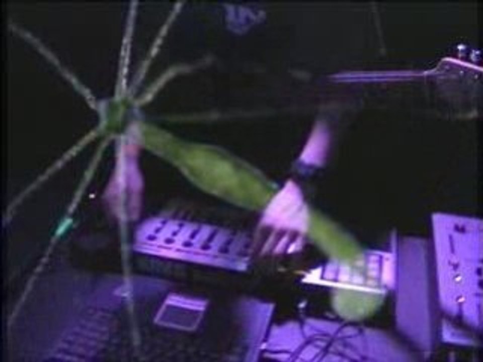 DFAZE sound 6tem live @ BetiZFest 2006